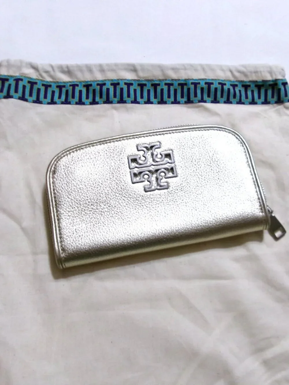 TORY BURCH Gold Zip-Around Wallet Excellent Condition